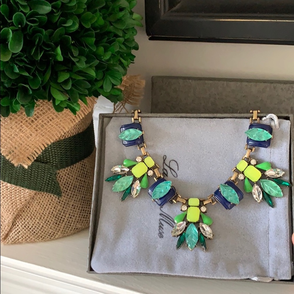 Statement necklace